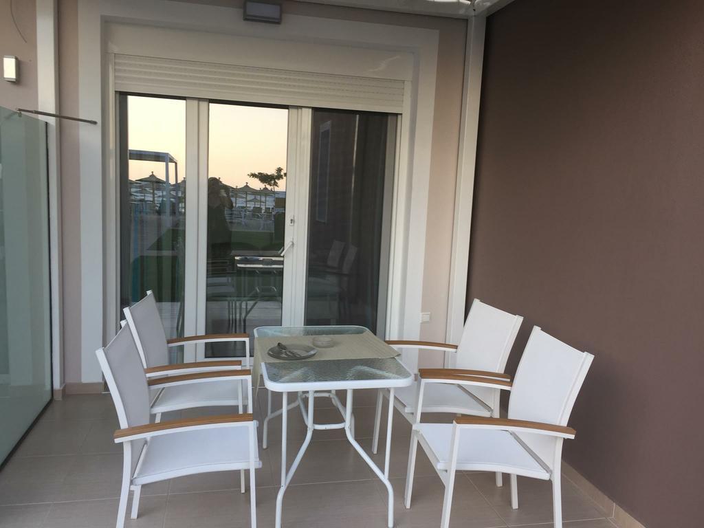 Crystal Blue Apartment Potos Exterior photo